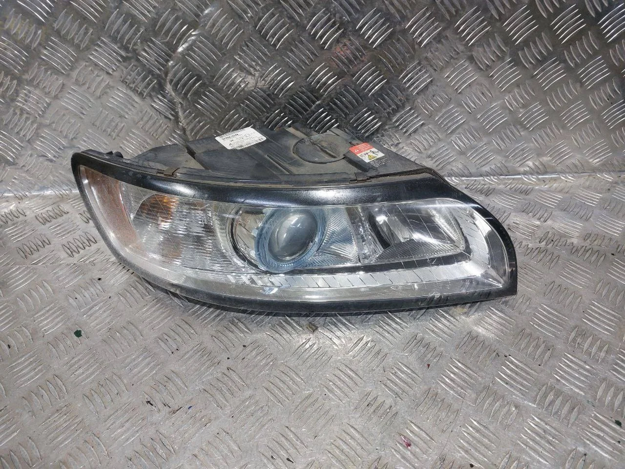 фара правая Volvo S40 2