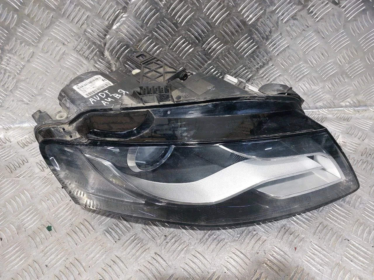 фара правая Audi A4 B8/8K