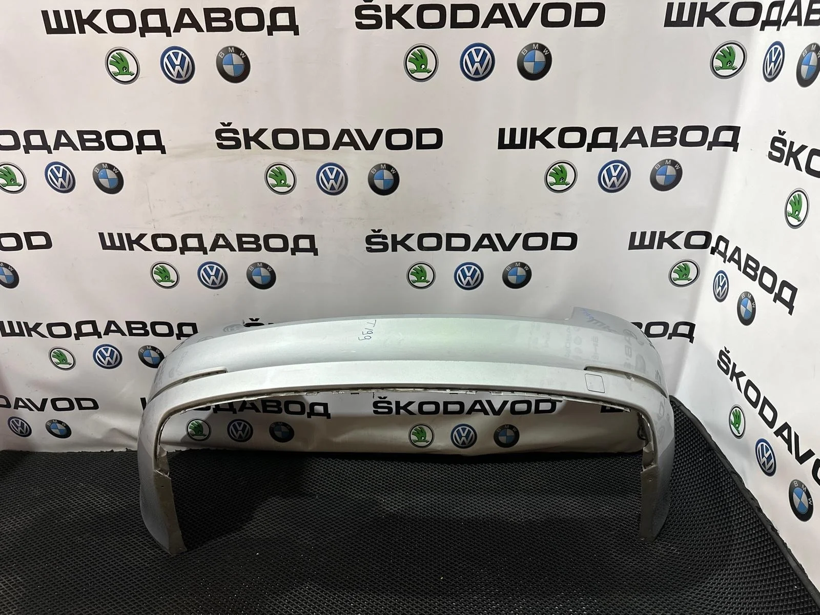 Бампер Skoda Octavia 5E5807421 A7 (5E) 2.0 CKFC, задний