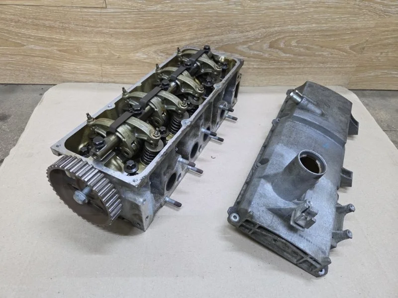 Головка блока цилиндров Renault Sandero 2014 7701475893 ХЭТЧБЕК (5ДВ) K7M