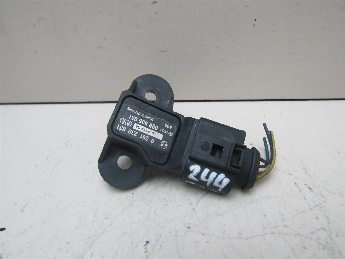 Датчик абсолютного давления Skoda Octavia (A5 1Z-) 2004-2013  [06B906051]  1.6 8V BSE в Вологде