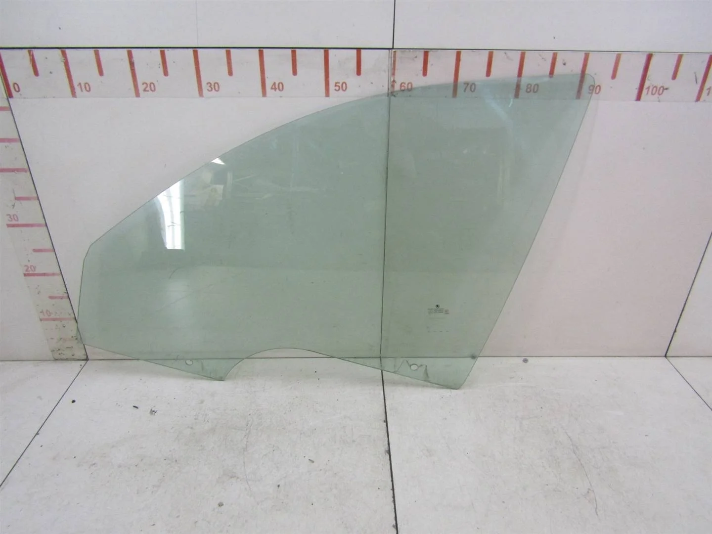 Стекло двери передней левой Skoda Octavia (A5 1Z-) 2004-2013  [1Z0845201A]  в Вологде