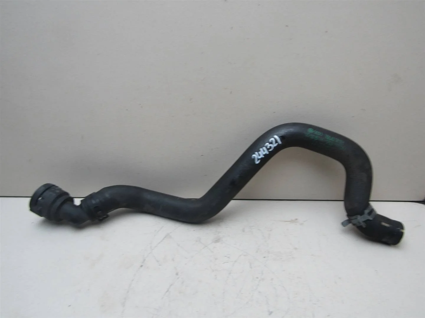 Патрубок Skoda Octavia (A4 1U-) 2000-2011  [1J0122157AK]  1.4 BCA в Вологде