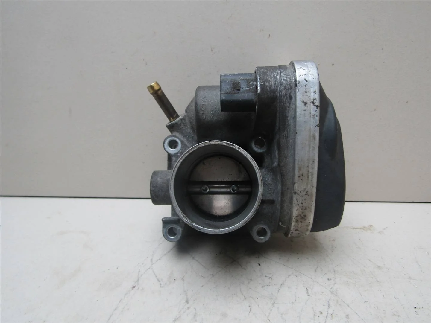 Заслонка дроссельная VW Golf IV \Bora 1997-2005  [036133062L]  1.4 16V APE в Вологде