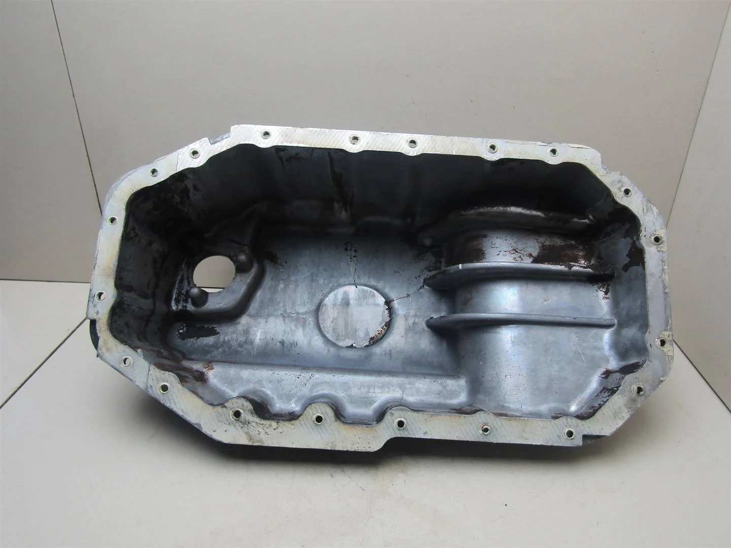 Поддон масляный двигателя VW Golf IV \Bora 1997-2005  [030103603Q]  1.4-1.6 16V в Вологде