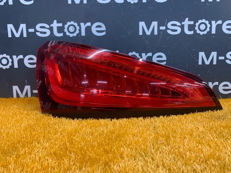 Фонарь задний Audi Q5 2012 8R0945093C 8R CNCD, левый