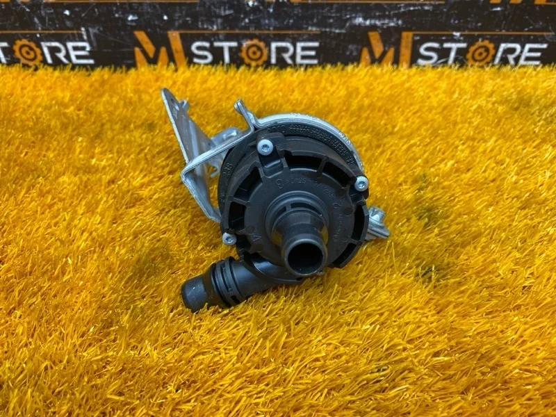 Помпа дополнительная Mercedes-Benz C-Class 2015 A0005004386 W205 274.910