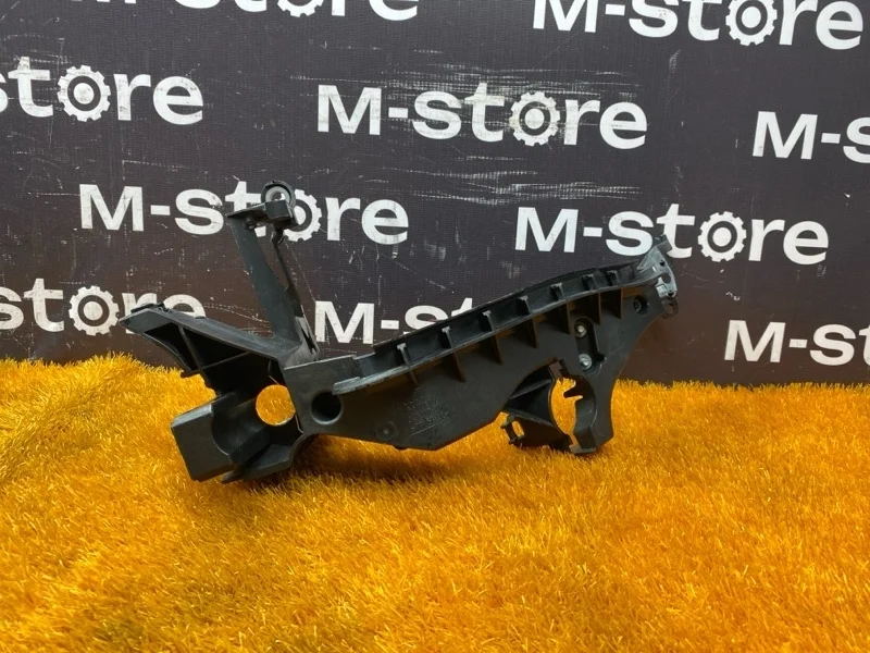 Кронштейн фары Audi A4 2013 8K0805607B B8/8K CDN, левый