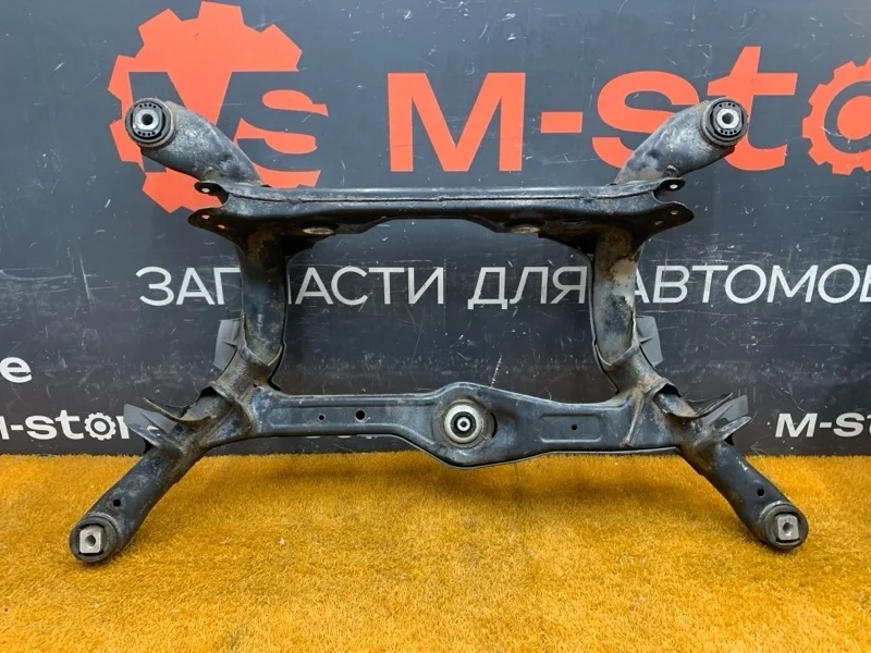 Балка поперечная (подрамник) Audi Q5 2010 8R0505235M 8R CDN, задняя