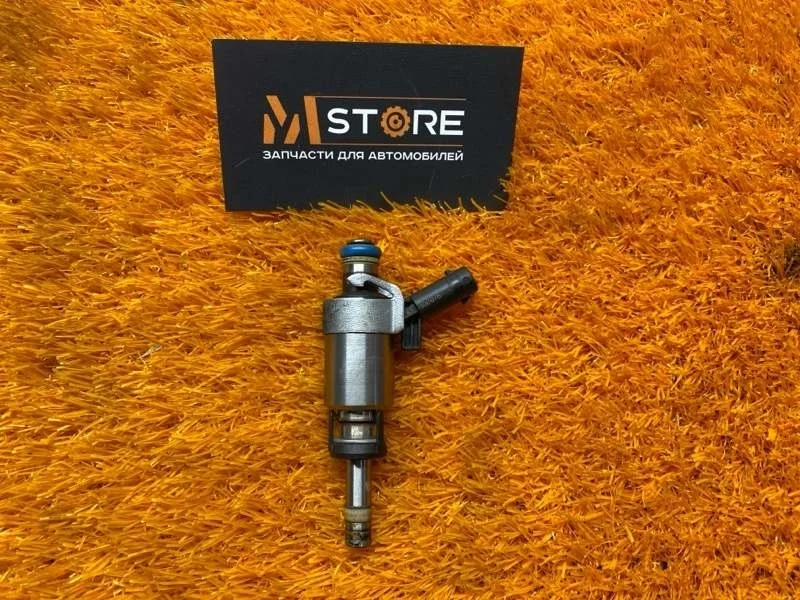 Форсунка топливная Audi Q5 2012 06H906036G 8R CDNC