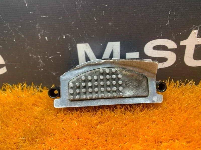 Регулятор отопителя Audi A4 2013 8T0820521A B8/8K CDN