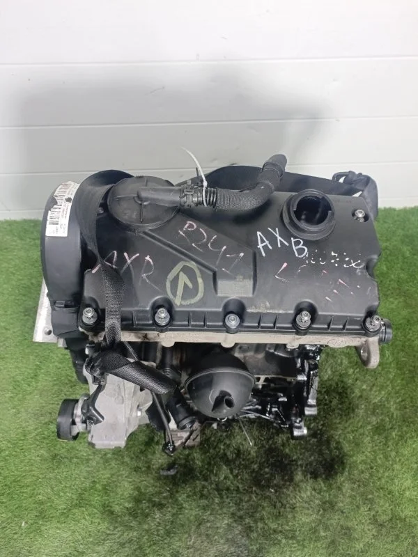 Двигатель Volkswagen Polo 2005 AXB AXB