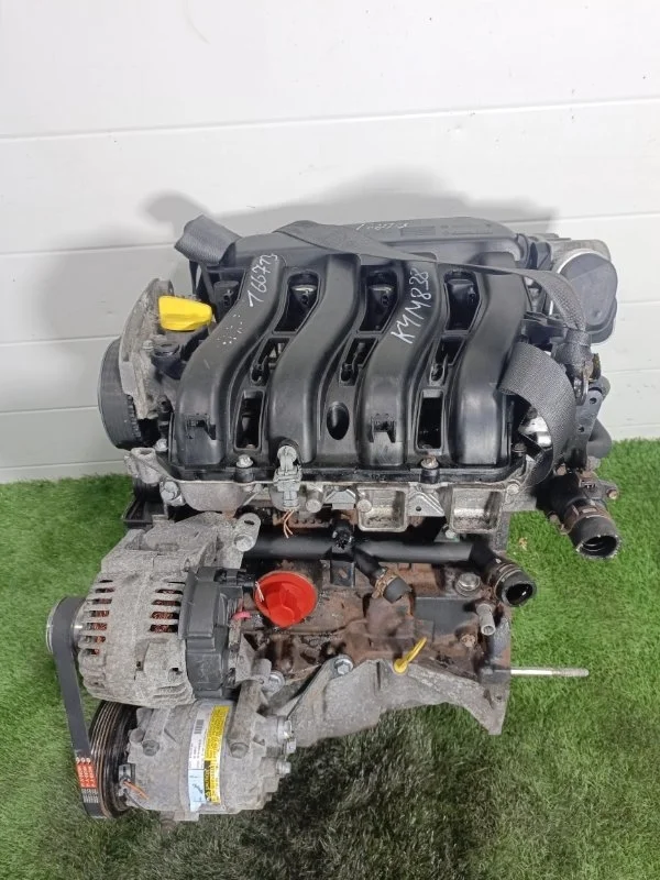 Двигатель Renault Fluence K4M838 K4M838
