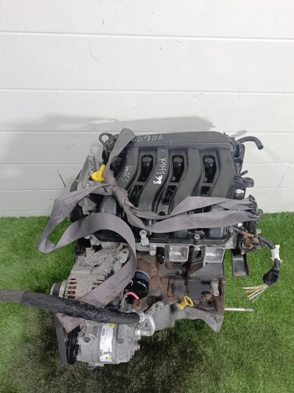 Двигатель Renault Megane K4M838 K4M838