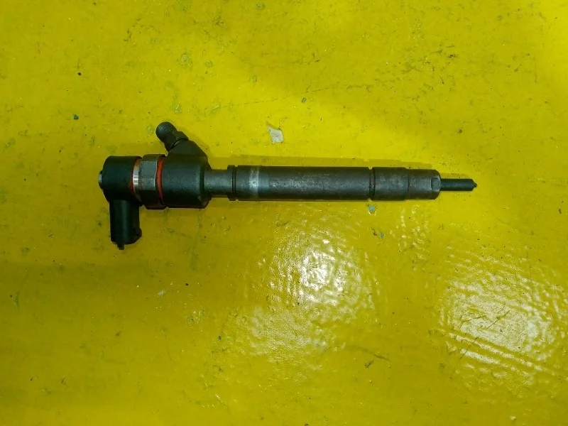 Форсунка топливная Volvo XC70, XC90 2000-2009