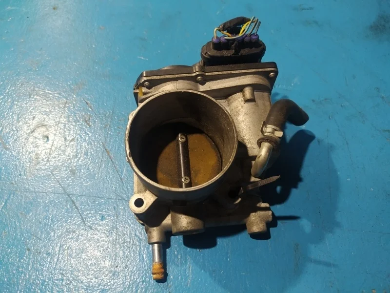 Дроссельная заслонка Subaru Tribeca 2004-2007