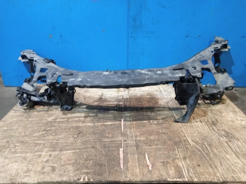 Панель радиаторов Volvo S60 2010-2013