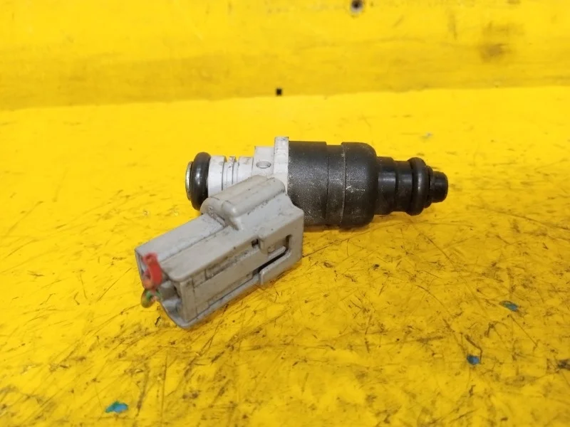 Форсунка топливная MITSUBISHI Lancer 10, Colt 2003-2012