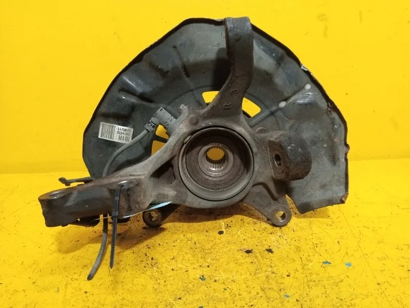 Кулак поворотный Toyota Camry XV40 2006-2011