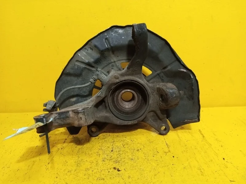 Кулак поворотный Toyota Camry XV40 2006-2011