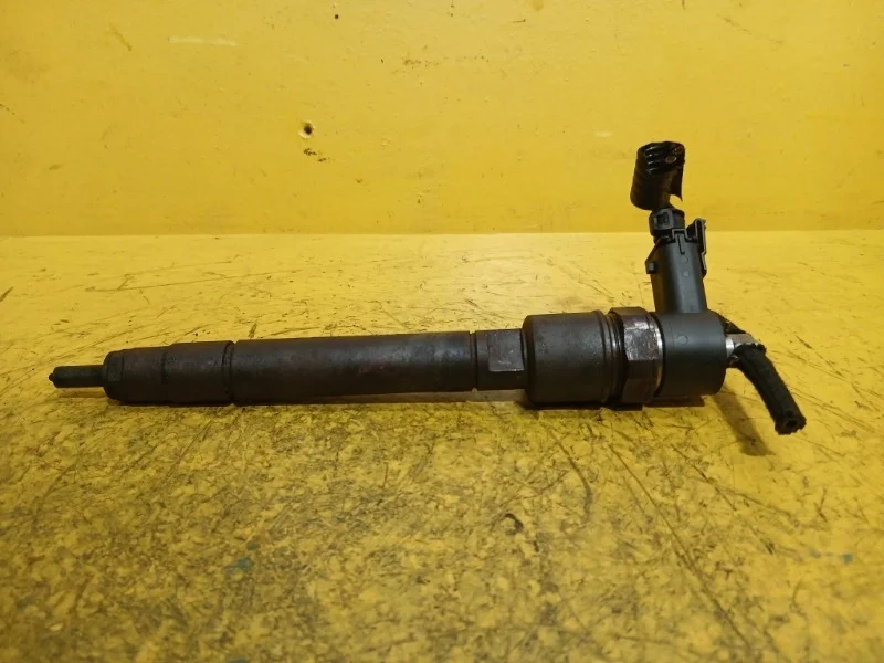 Форсунка топливная Volvo XC90 2004-2009