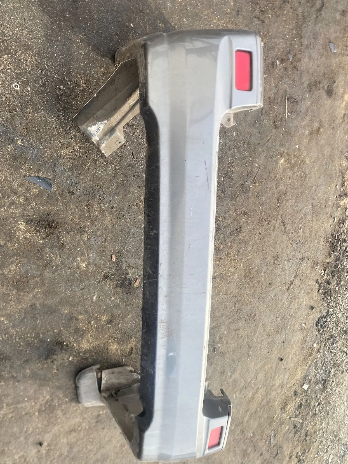 Бампер задний Hyundai Terracan I (2001—2004)