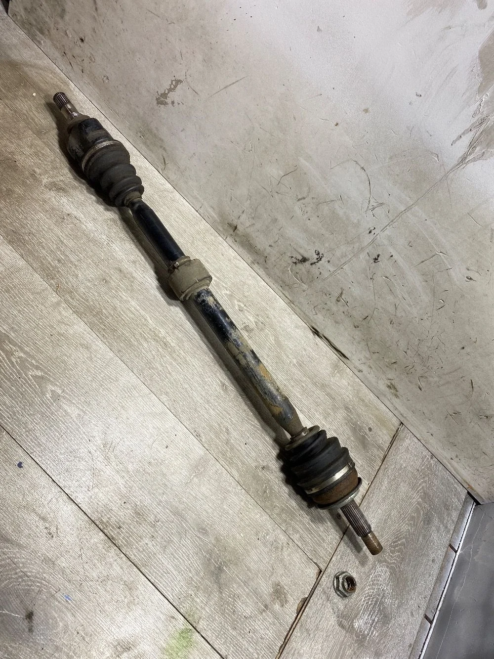 Привод передний правый Toyota Auris E150 (2006—2010)