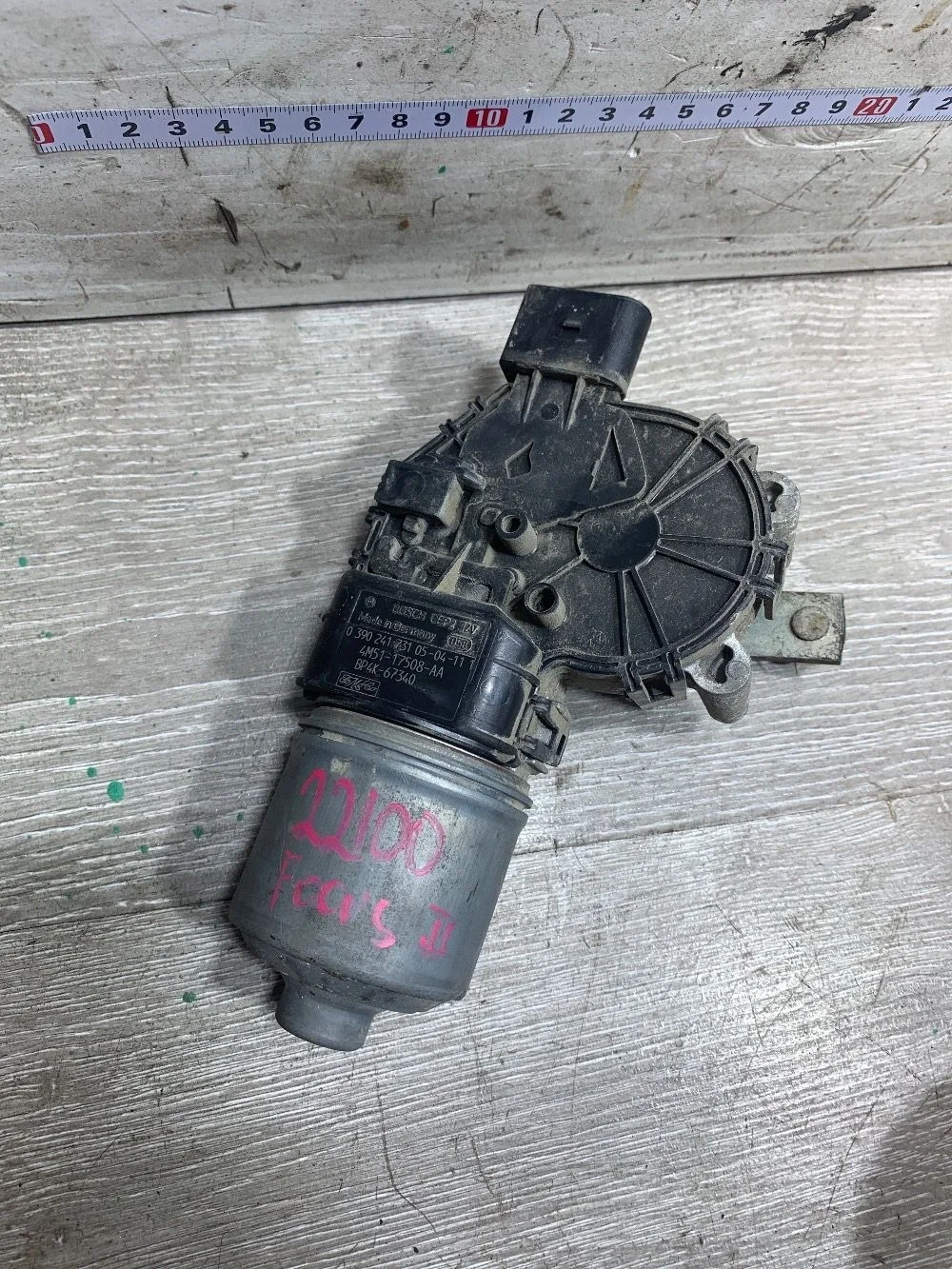 Моторчик стеклоочистителя передний Ford Focus II (2005—2008)