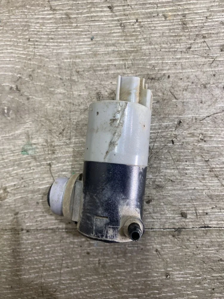 Моторчик стеклоомывателя Toyota Auris E150 (2006—2010)