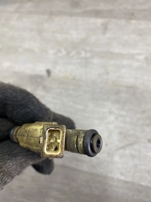 Форсунка топливная Ford Focus I (1998—2004)