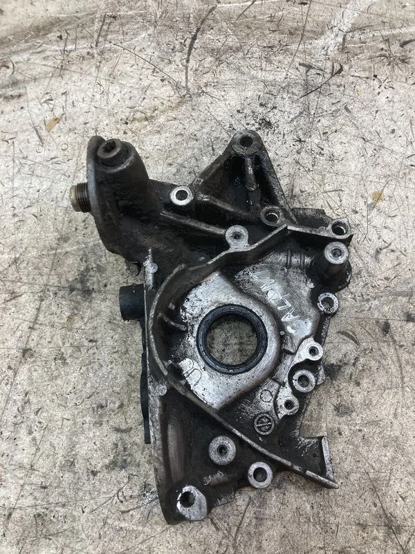 Насос масляный Mitsubishi Galant VIII рестайлинг (1998—2006)