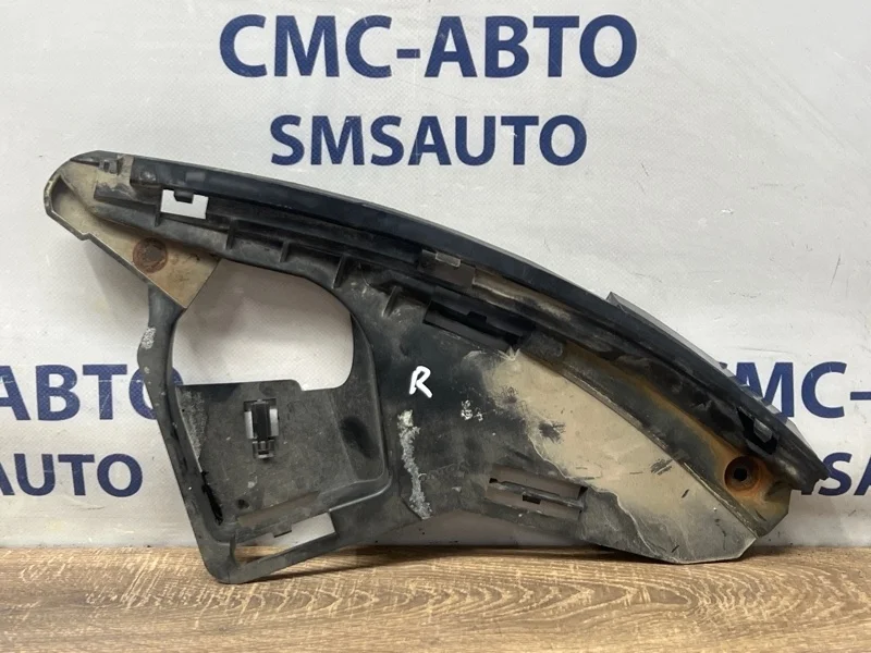 Кронштейн бампера под фару Volvo Xc60 30763434 ХС60 B4204T6, правый