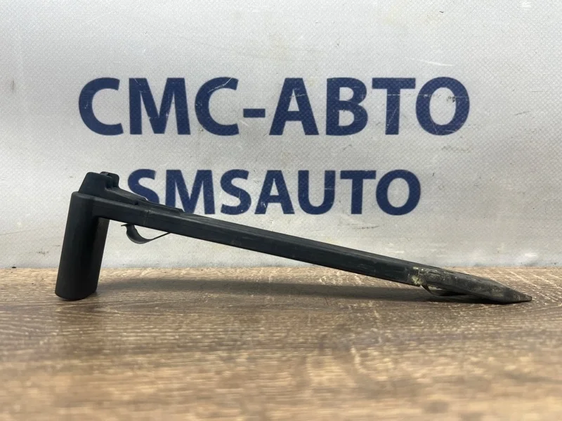 Кронштейн фары Volvo Xc60 30763154 ХС60 B4204T6