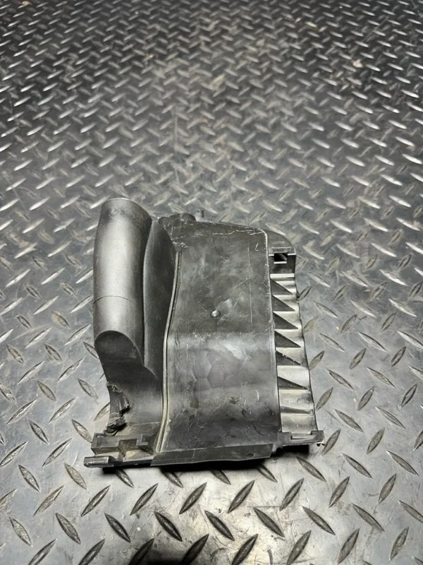 Уплотнитель подкапотного пространства Mercedes-Benz Gle350D 2018 A1666820123 W166 OM 642.826