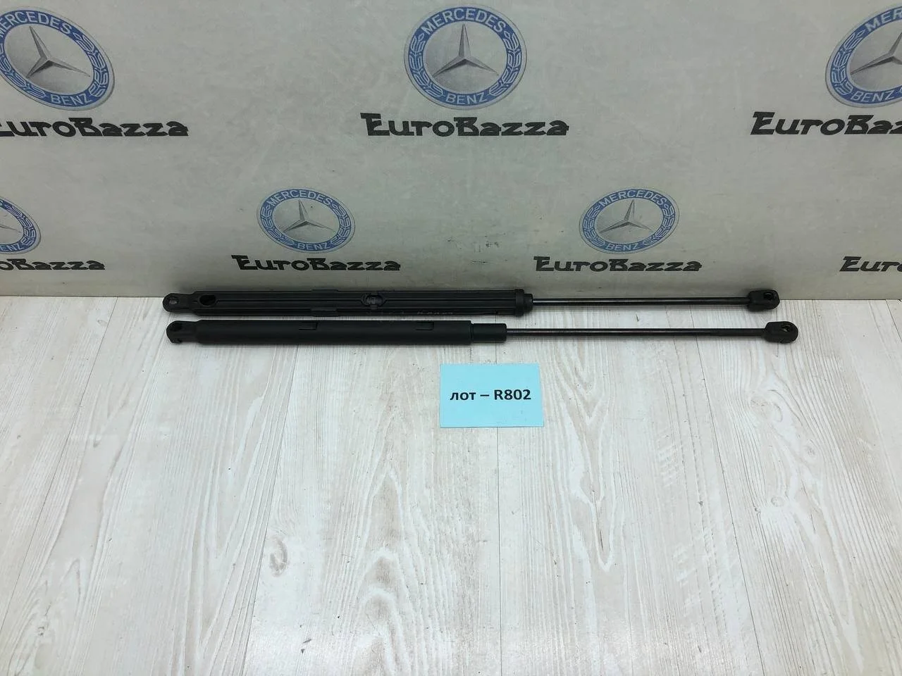 Амортизатор капота Mercedes W203