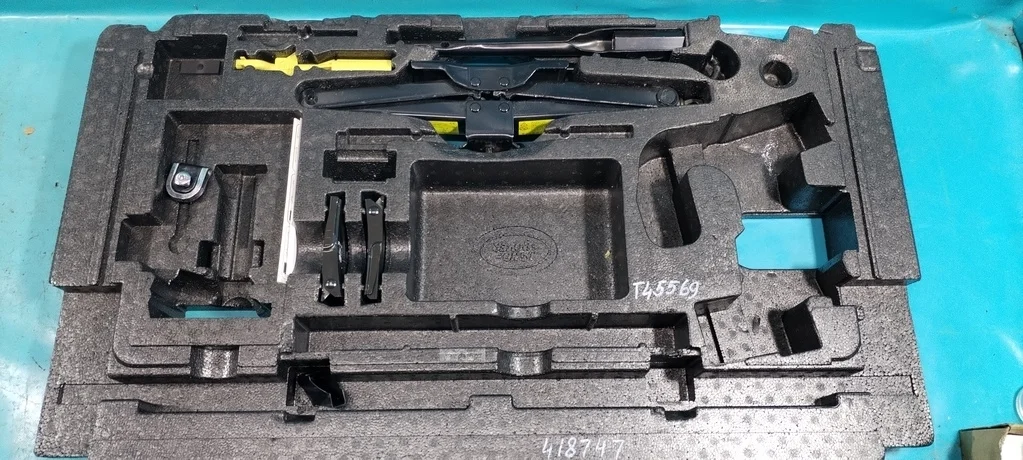 Домкрат Land Rover RANGE ROVER SPORT L320 RESTYLI