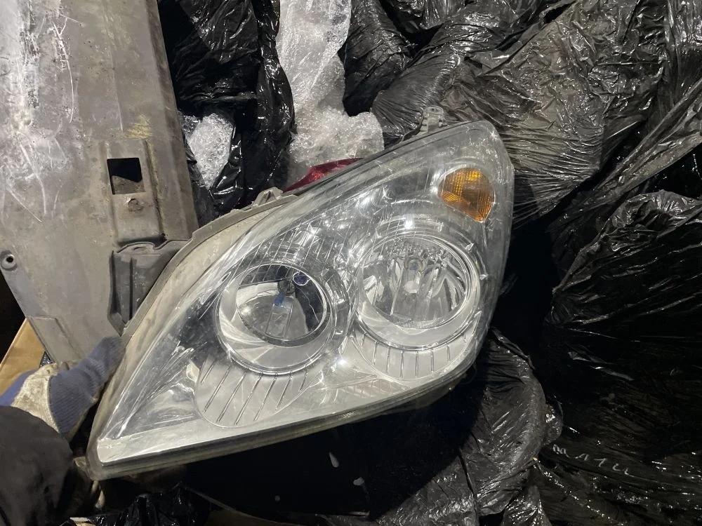 фара передняя левая opel astra H хром