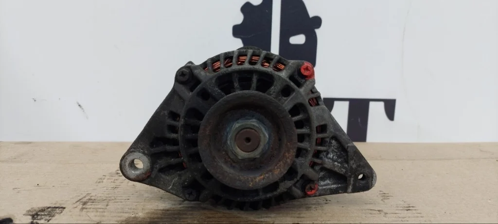 Генератор Mitsubishi Lancer 4G18