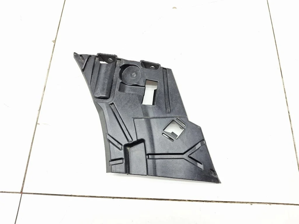 Кронштейн переднего бампера правый Volvo Xc60 2 31425162