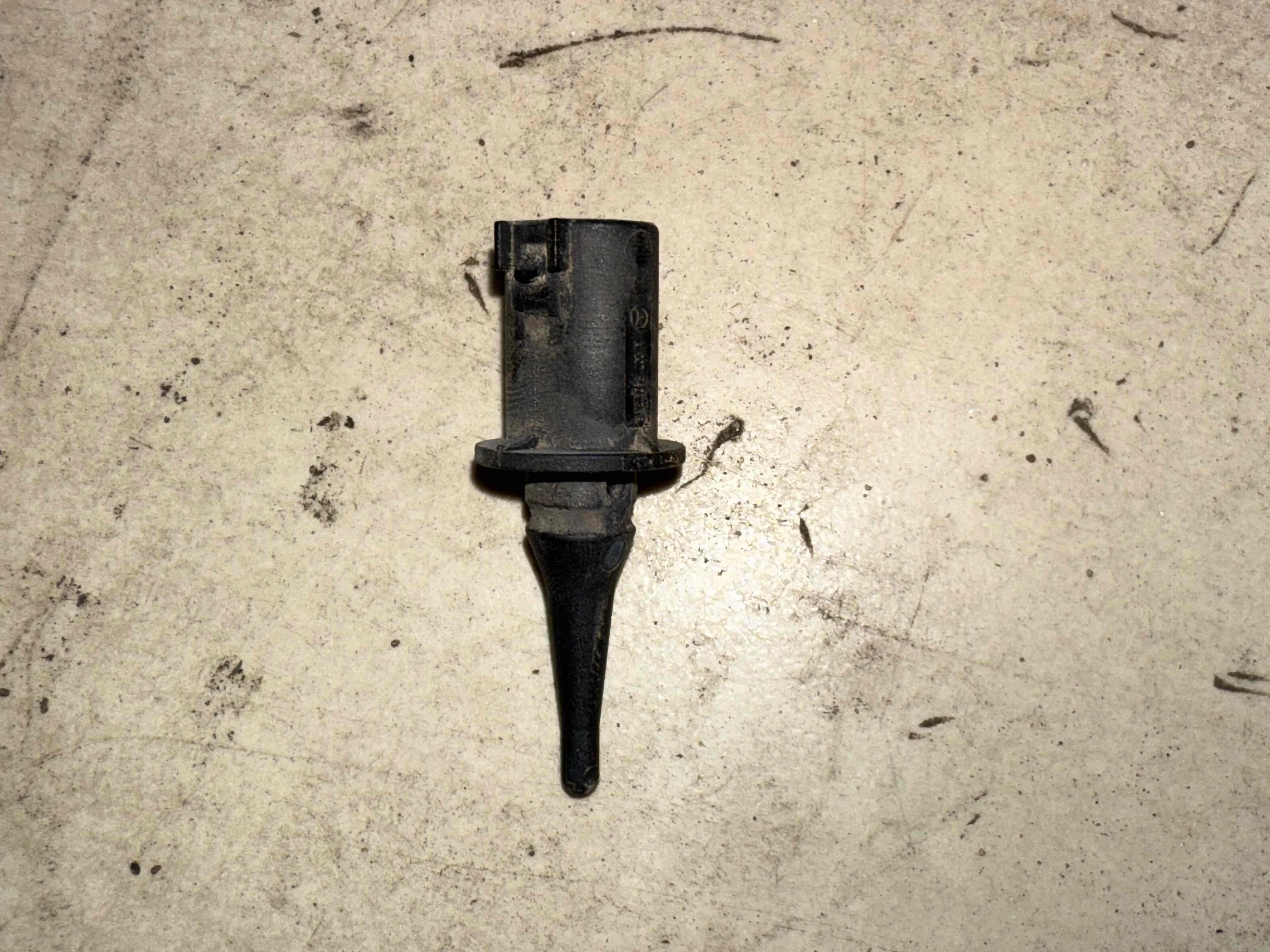 Датчик температуры Mercedes-Benz X166 (2015—2019) A0075421318
 642826