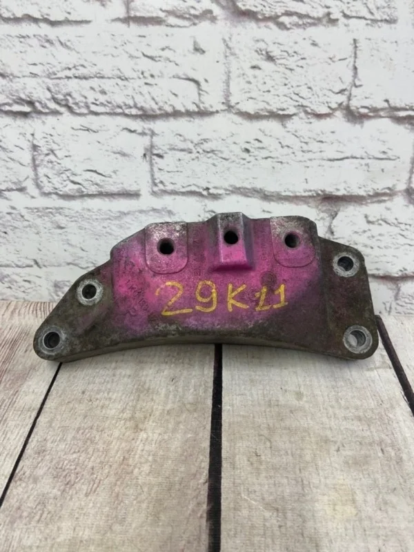 Кронштейн акпп левый VW Jetta 2006-2011