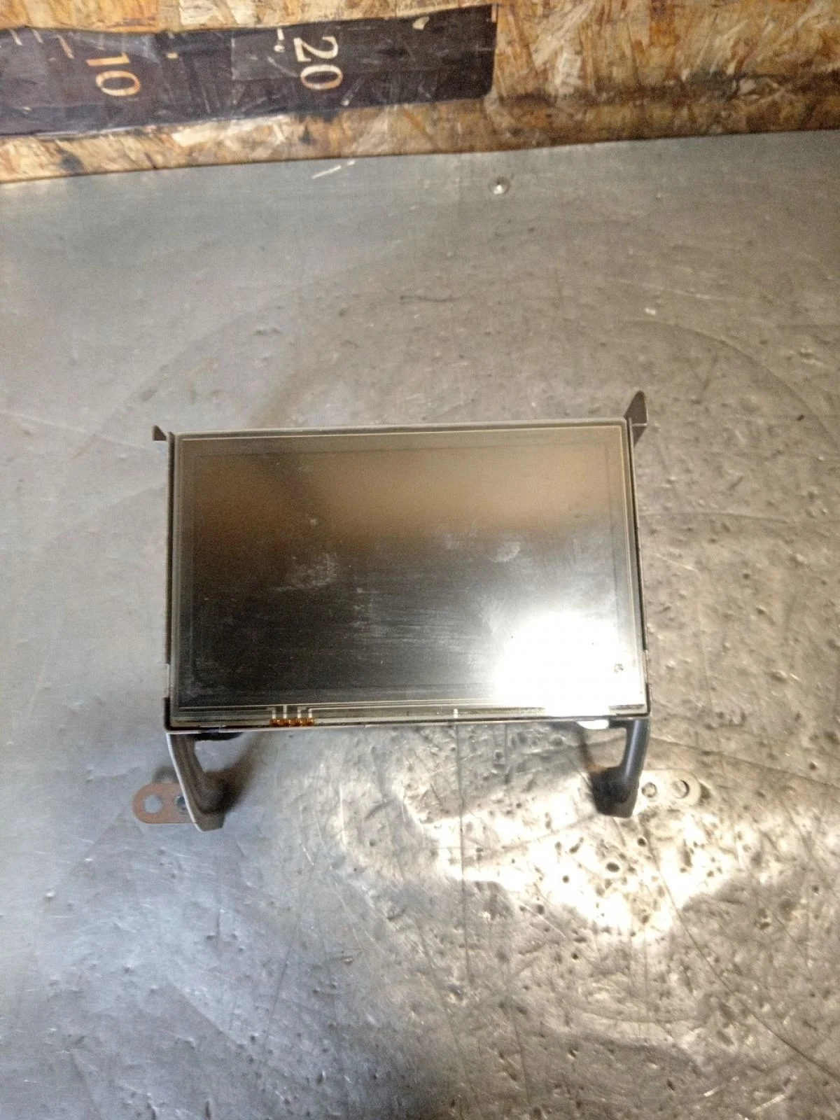 Дисплей информационный Nissan Pathfinder III рестайлинг (2010—2014) 2011 KAF - бежевый