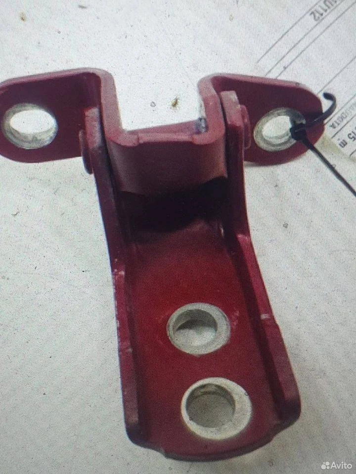 Петля двери передней правой верхняя Lexus IS II (2005—2008)