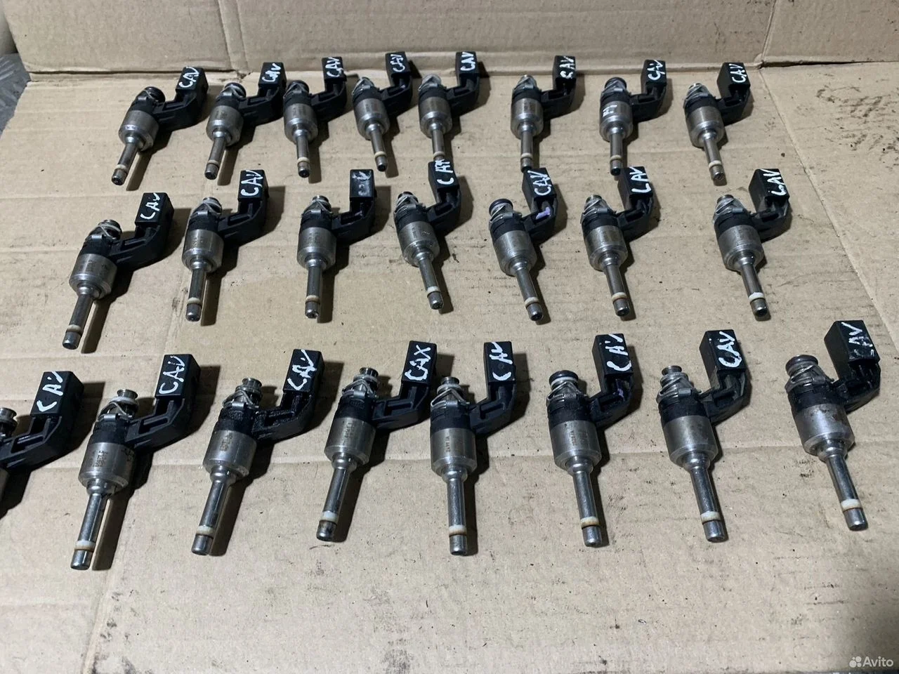 Топливная форсунка 1.4 tfsi cava caxa vw skoda