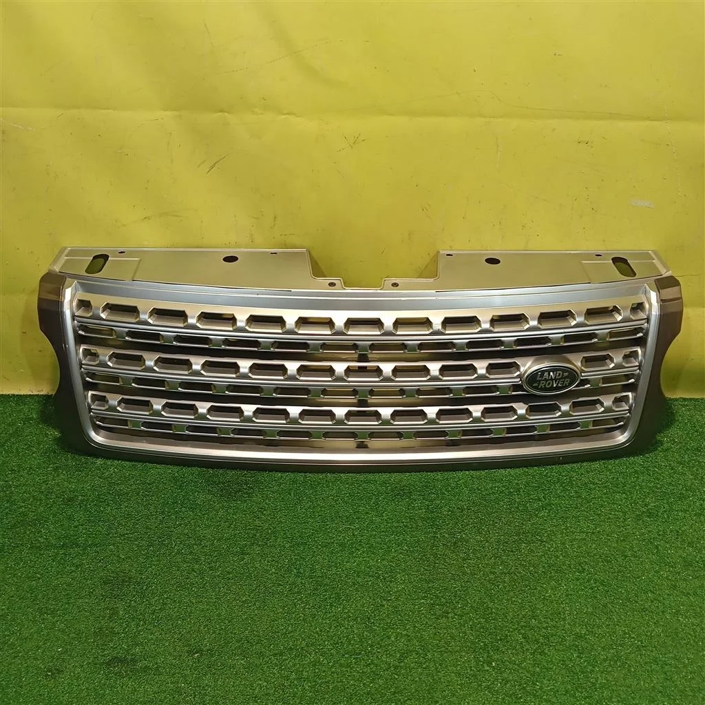 Решетка радиатора  Land Rover Range Rover 4 L405 2012 LR046749 7985