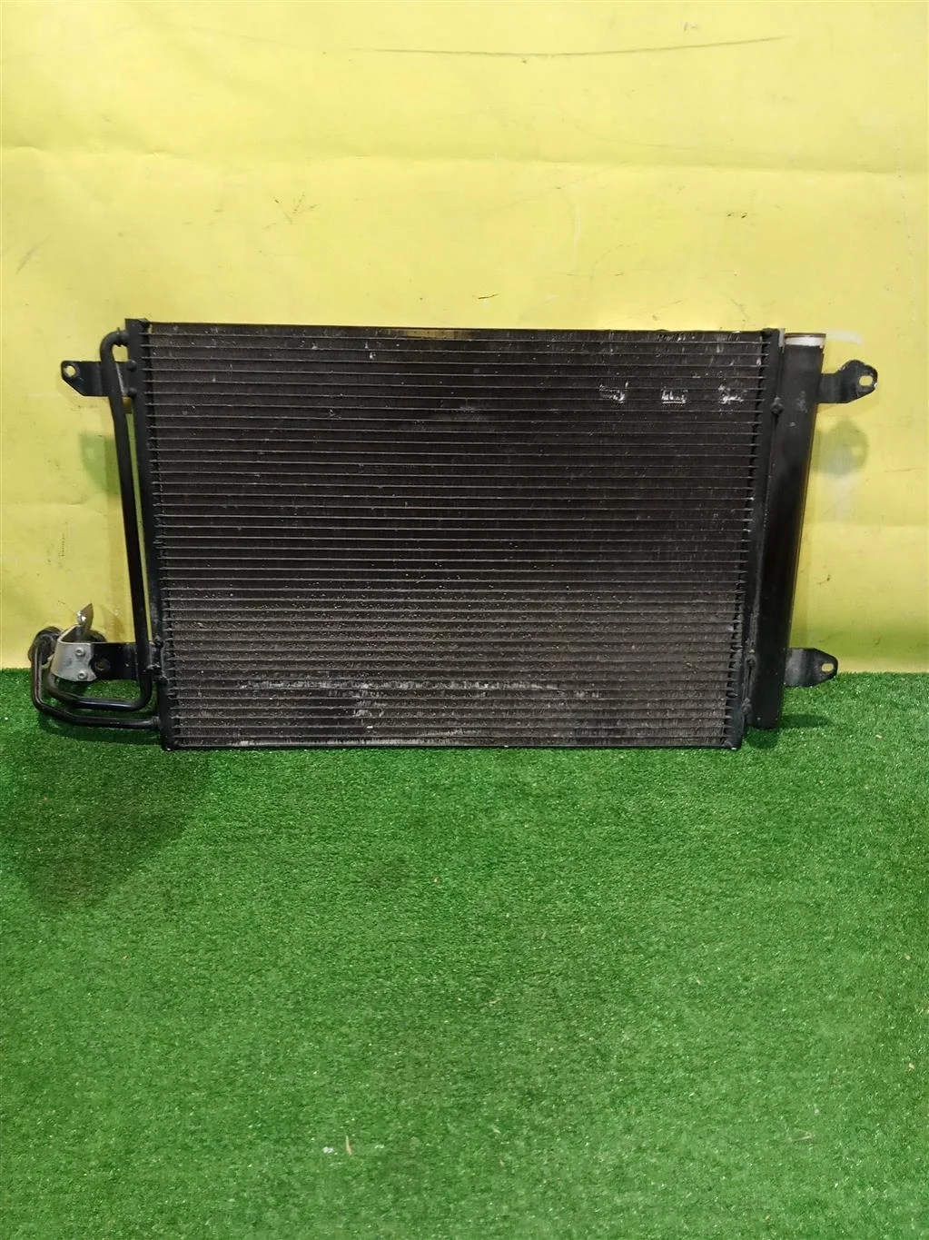 Радиатор кондиционера  Audi A3 (8PA) 2004 1K0820411AJ 9009