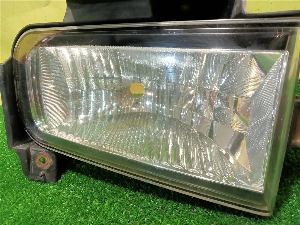 Фара противотуманная правая  Toyota Land Cruiser (200) 2007 8121160221 9767