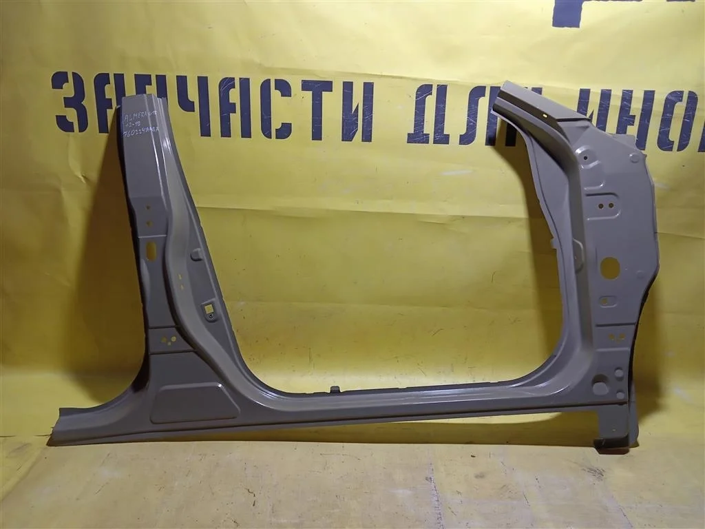 Боковина кузова правая  Nissan Almera (G15) 2013 760224AA8A 10046