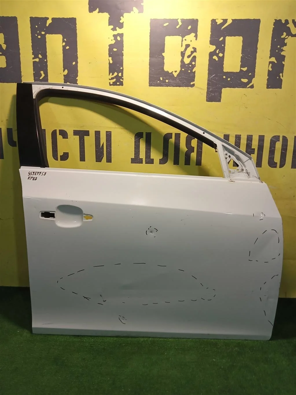 Дверь передняя правая  Chevrolet Cruze 2009 95987758 12419