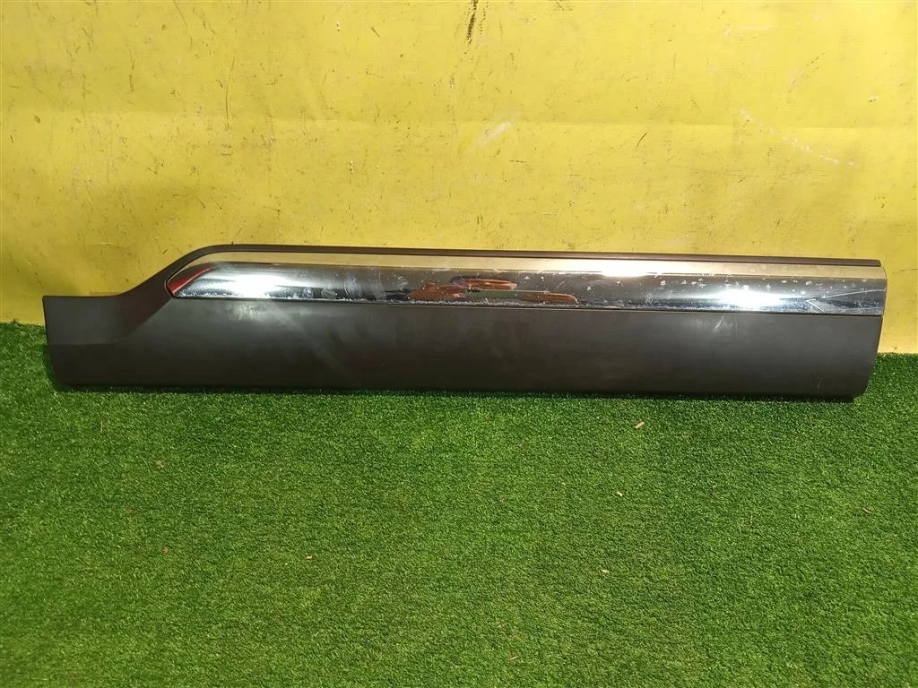 Накладка двери задней правой  Volvo XC90 2014 31448432 14462